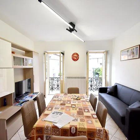Belvilla By Oyo Casa Pedroni 1, Cleaning Included בית נופש