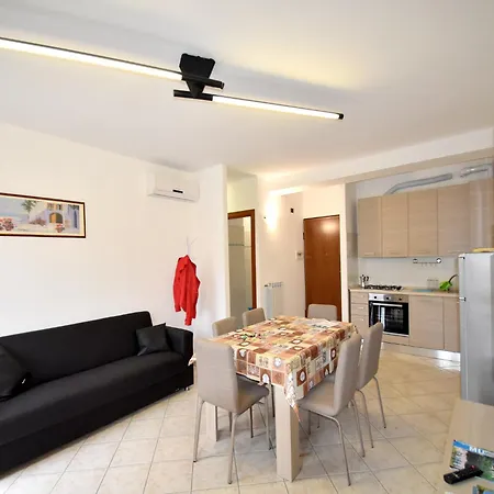 בית נופש Belvilla By Oyo Casa Pedroni 1, Cleaning Included *