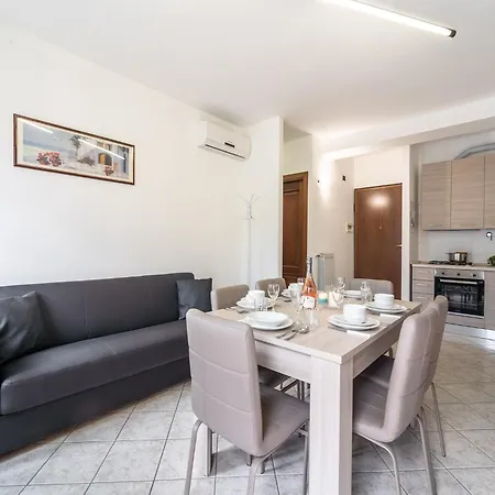 בית נופש Belvilla By Oyo Casa Pedroni 1, Cleaning Included ורבאניה