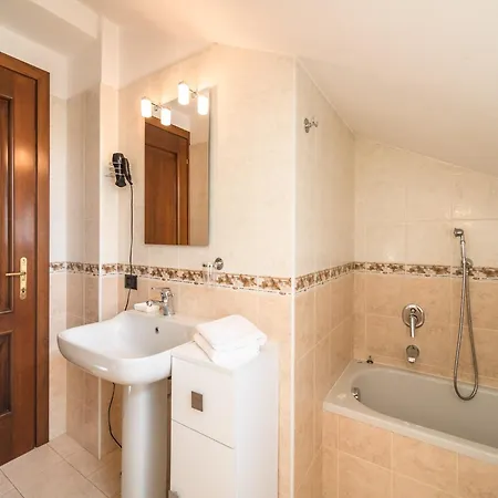 Дом отдыха In Pallanza Near Maggiore, Cleaning Included